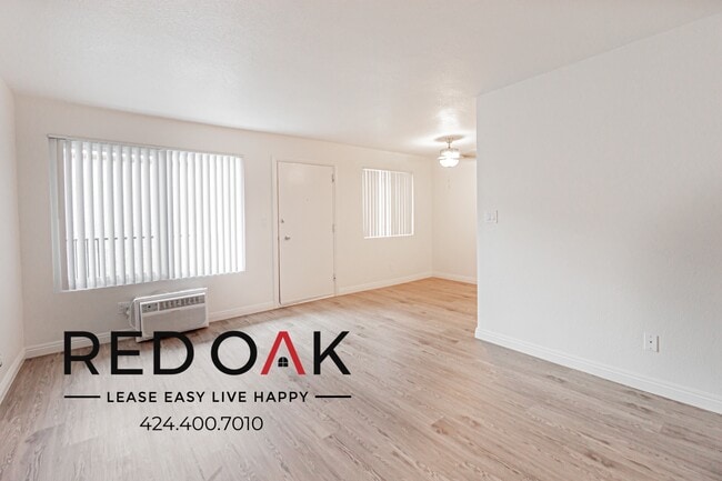 Building Photo - 7947 Reseda Blvd Unit 3