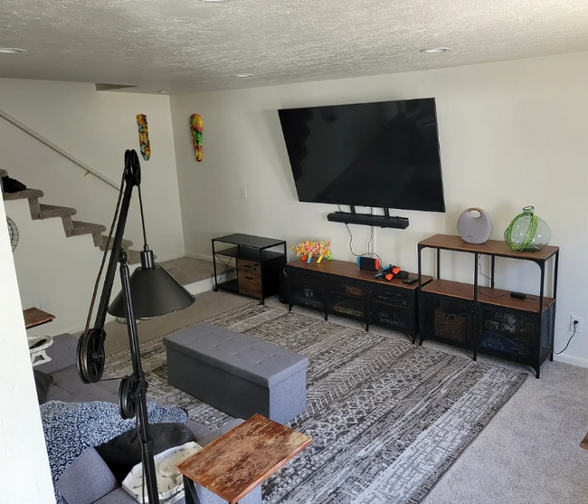 Photo - 1640 E 750 S Unidad B