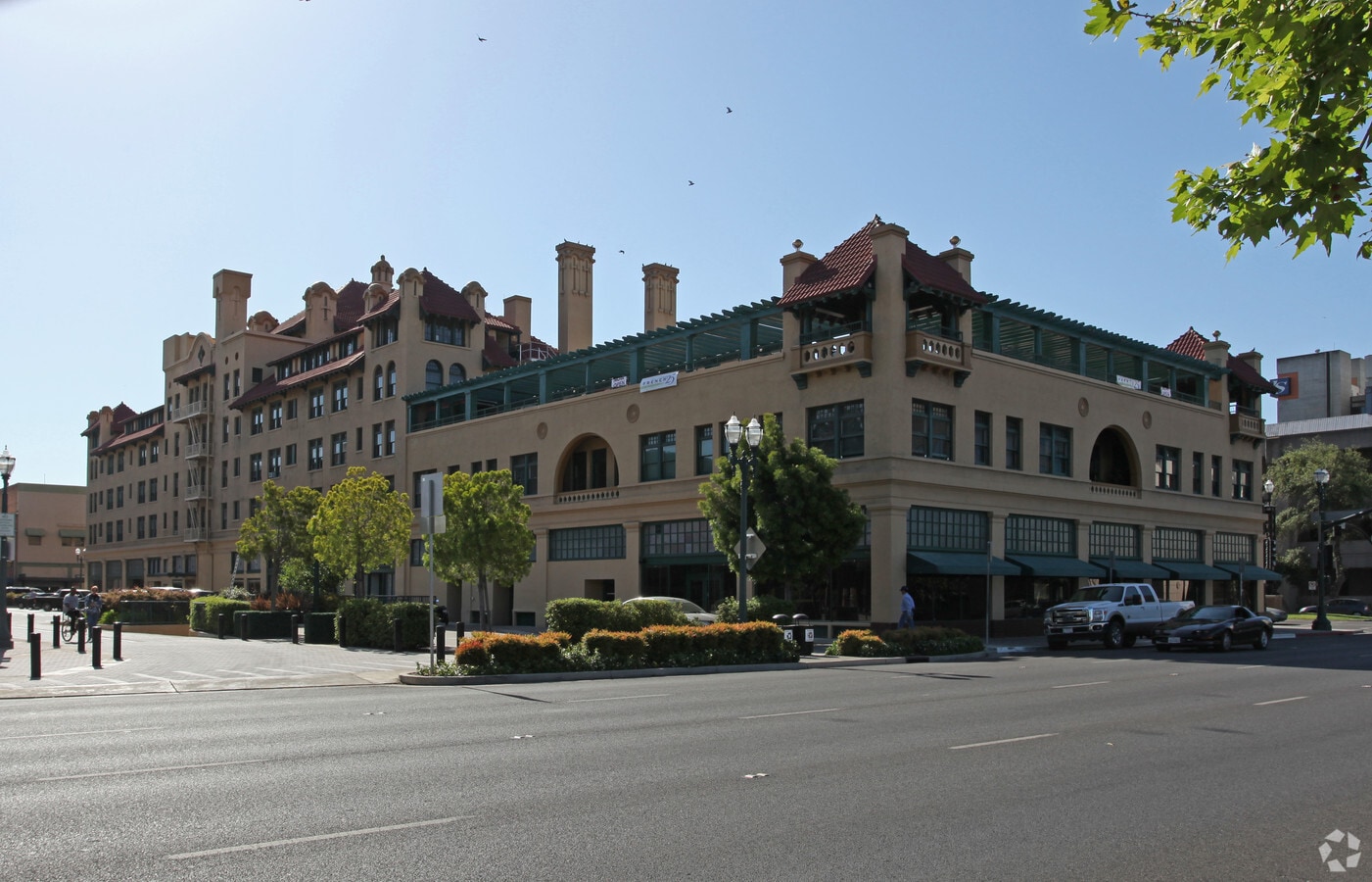 Primary Photo - Hotel Stockton Apartments