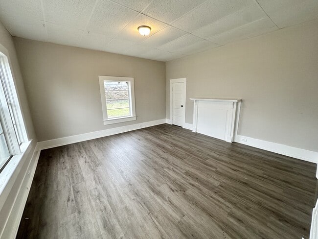 Photo - 811 17th St SW