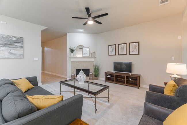 Photo - 198 Hearthshire Cir