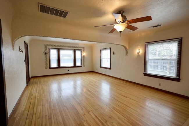 Photo - Available Now – Downtown Winters Bungalow