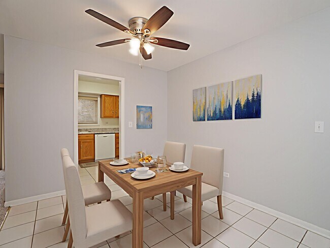 Dining Room - 337 N Carter St Unit #202