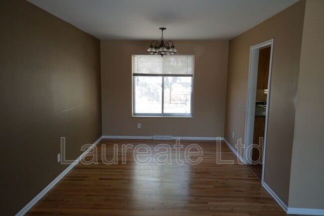 Photo - 1853 S Oakland St