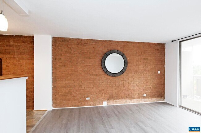 Photo - 1800 Jefferson Park Ave Unit 302