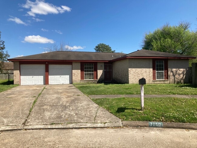 Building Photo - 7750 Water Park Ln