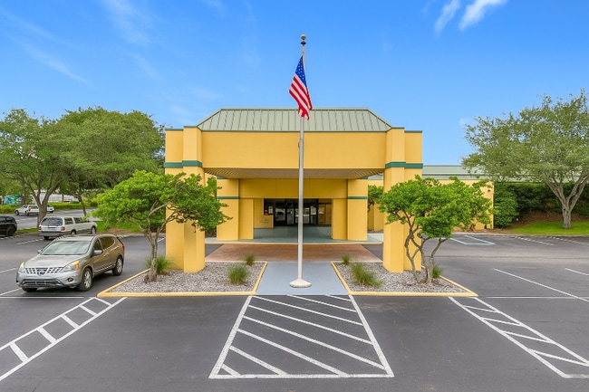 Photo - 910 Suemac Rd Unit King Room - Non Smoking