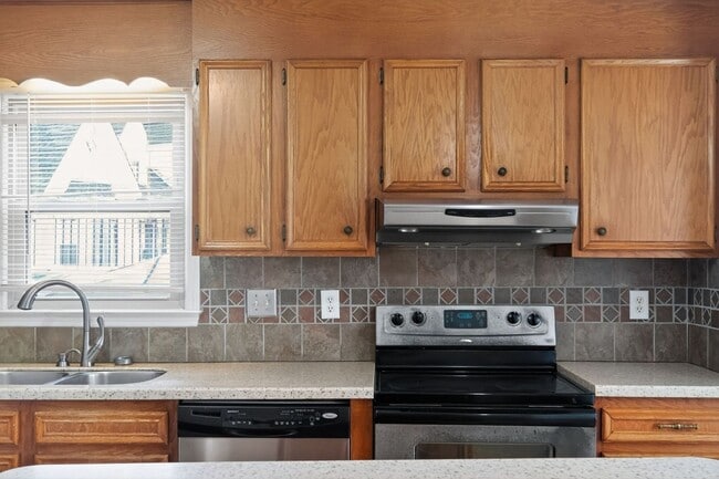 Photo - 1186 Stixfield Ct