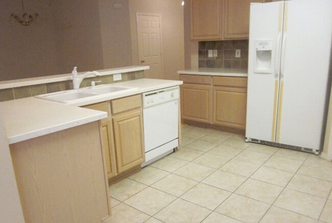 Photo - 2029 Oak Manor Dr