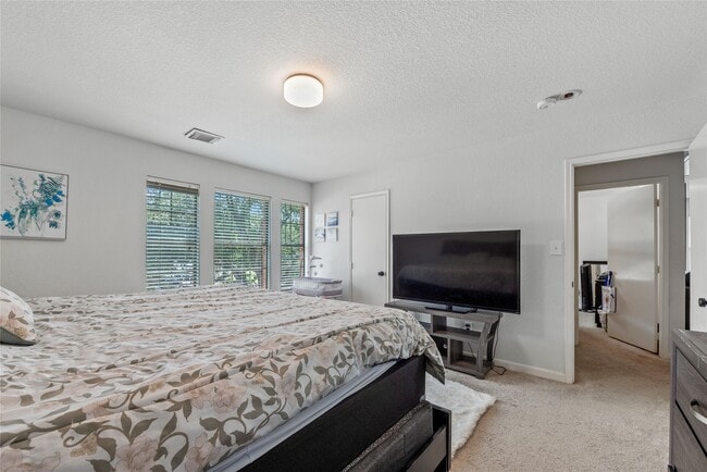 Photo - 17142 Carshalton Ct