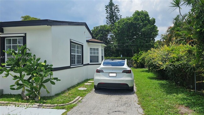 Photo - 626 S 28th Ave