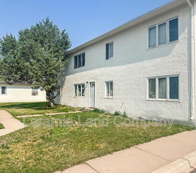 Photo - 1268 N 6th St