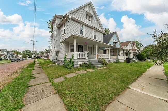 Photo - 2145 W 100th St