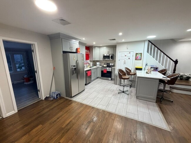 Photo - 10 Dunstan Dr