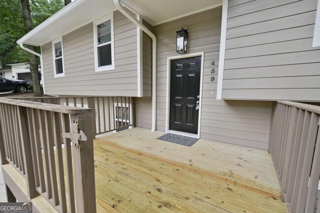 Photo - 459 Ridgetop Dr NW