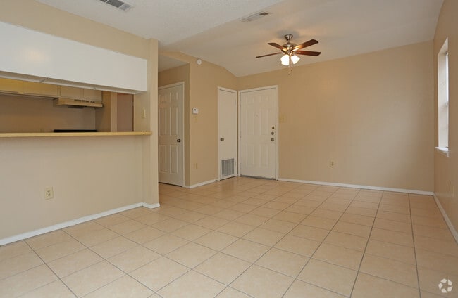 1 BD, 1 BA - 535 SF - Ash Tree Apartments