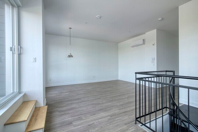 Photo - 9675 Av. Papineau Unit 502