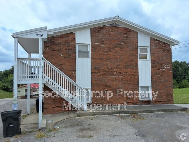 Building Photo - 1224 Hill St Rental