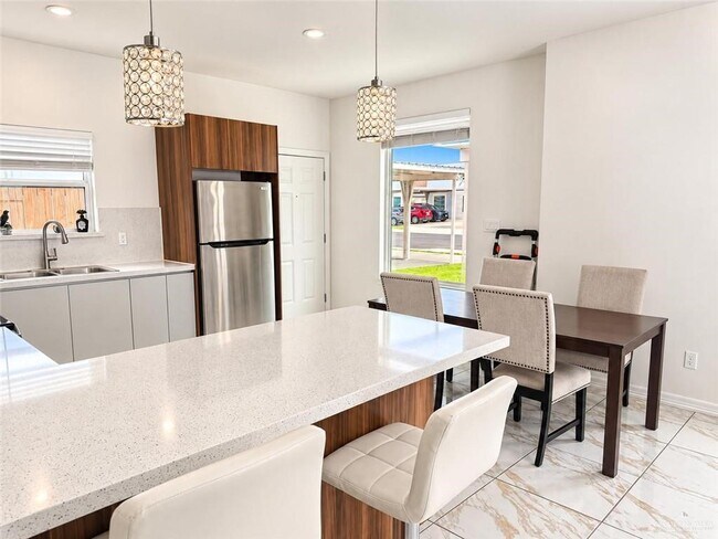 5708 Notre Dame Ave Unit 1