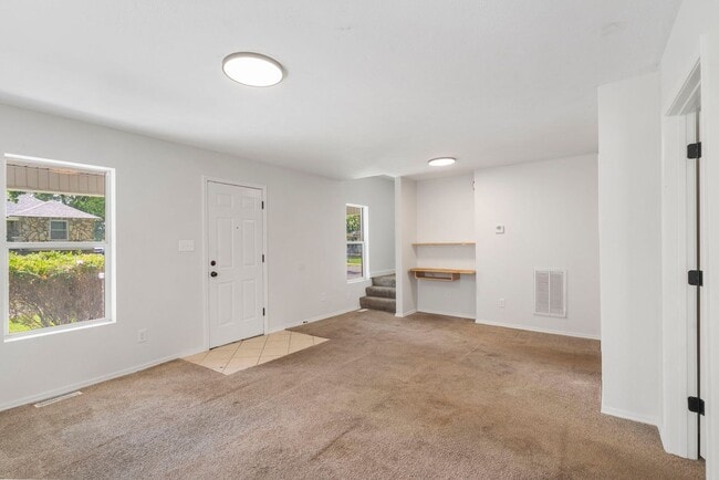 Photo - 3 bedroom | 2 bathroom | PETS WELCOME!