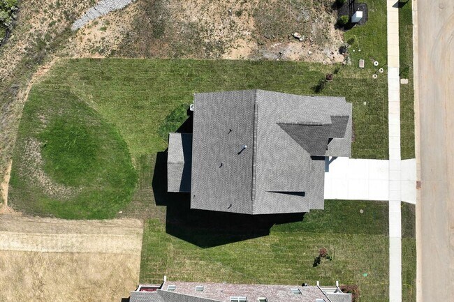 Photo - **BE THE VERY FIRST ONE TO LIVE IN THIS BR...
