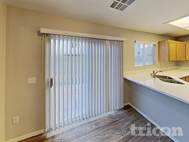 Photo - 7900 Hornbeam Ct