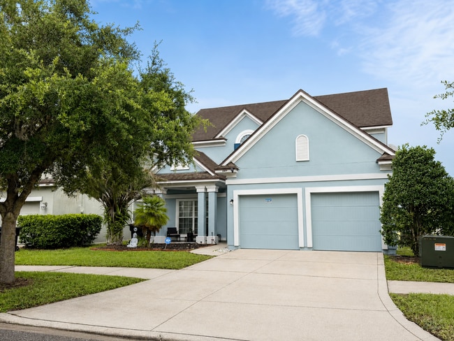 Building Photo - Spacious Living Overlooking a Serene Pond