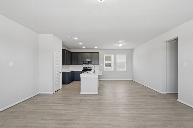 Photo - 10406 Milford Wds Ln