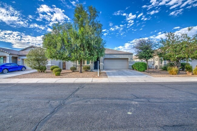 41326 W Jenna Ln