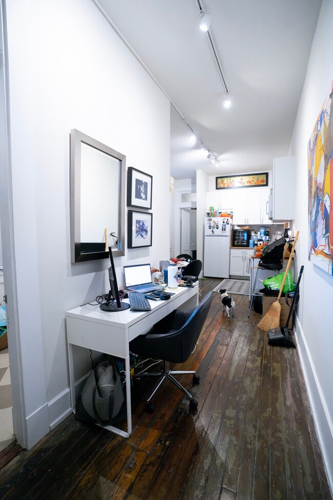 Photo - 814 Elm St Unit 1