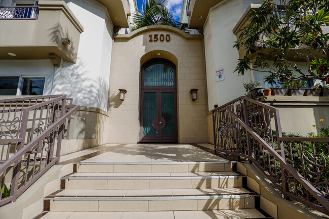Building Photo - Colby Villas by Wiseman Rental