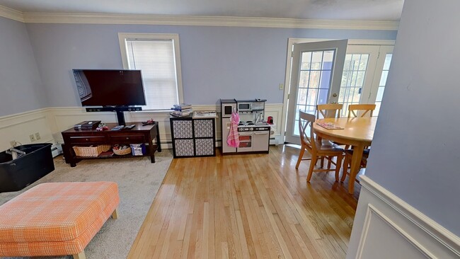 32 Acton Rd