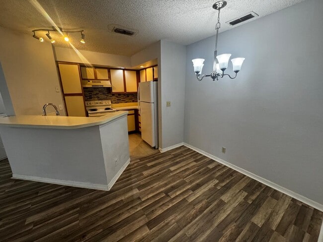 Photo - 3360 Pinewalk Dr N