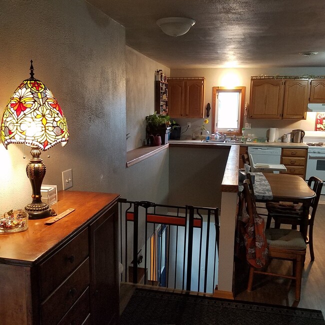 Photo - 1040 Cedar St Unit Upper