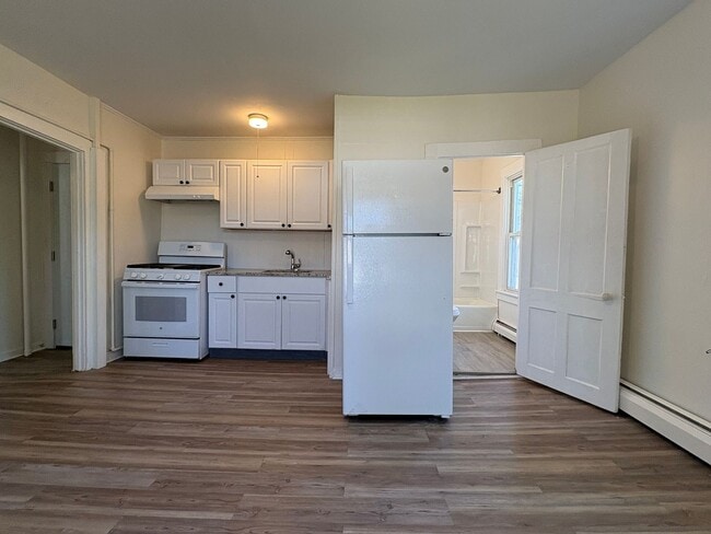 Photo - 291 Spruce St Unit Apt 3
