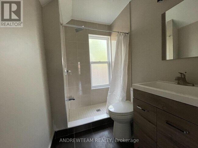 Photo - 3 Church St S