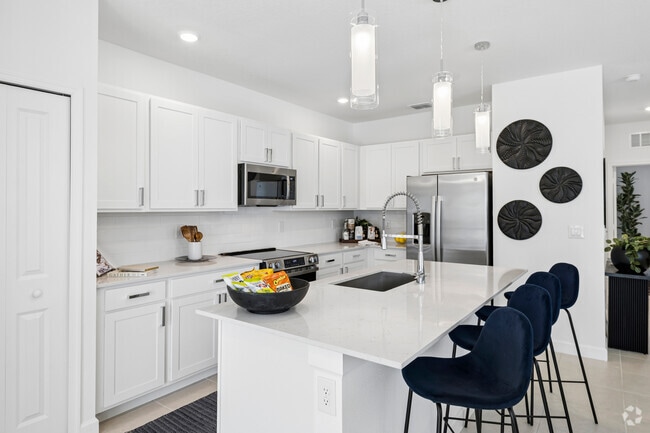4BR, 2.5BA - 1,820SF - Kitchen - NUVO Daytona