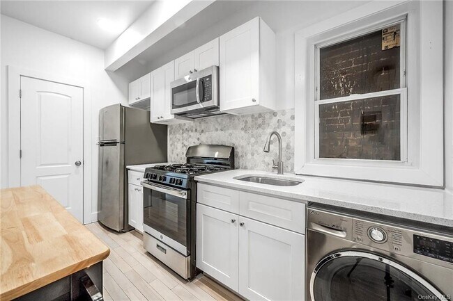 Photo - 132 Cortlandt St Unidad 2