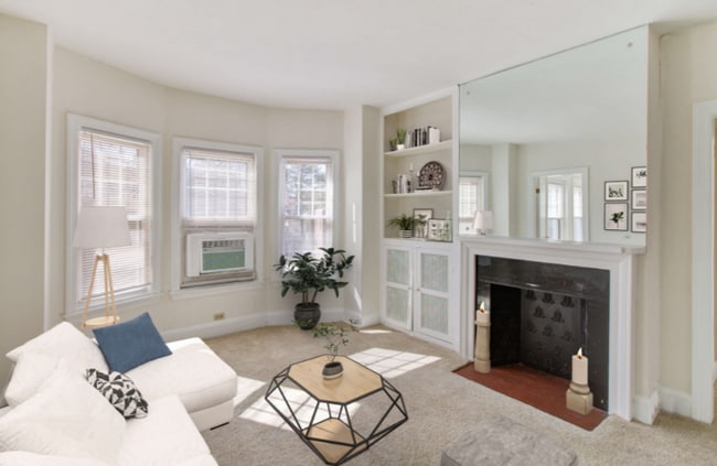 Photo - 1243 Beacon St