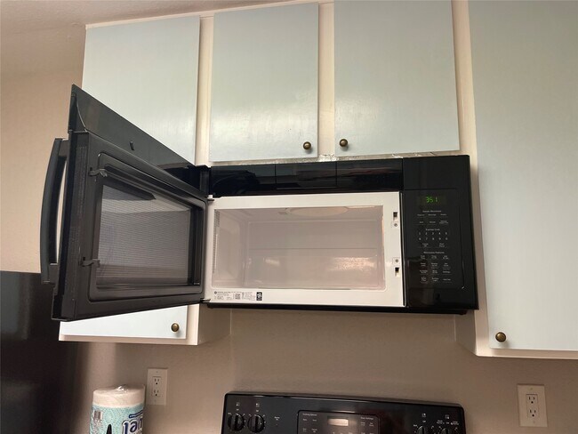 Photo - 7950 N Stadium Dr Unit 210