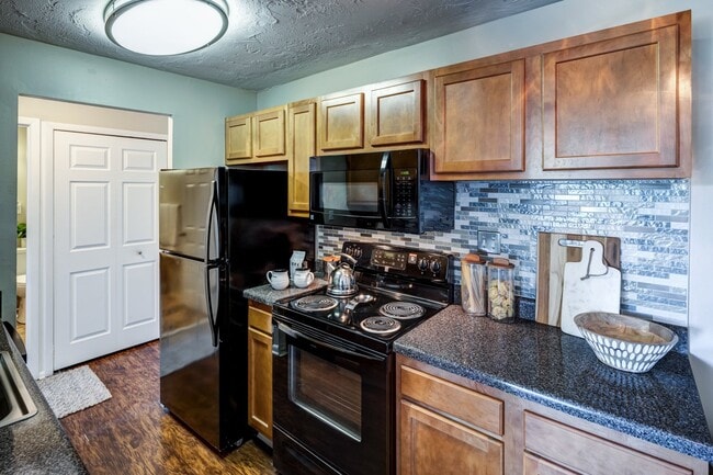 Solon Club Apartment Homes