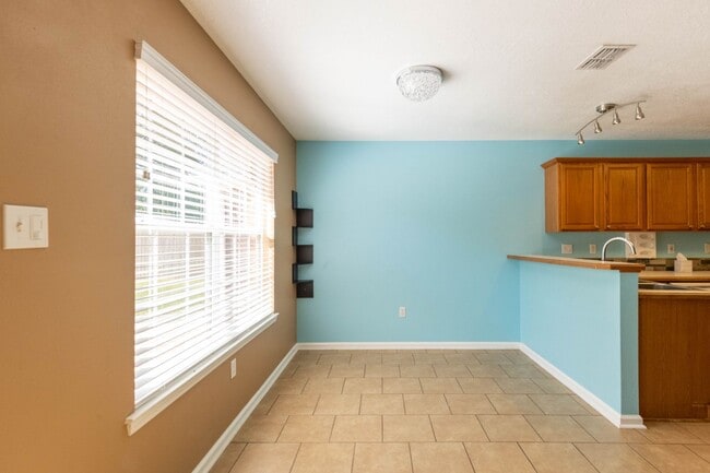 Photo - 4 BED 2 BATH NORTH WOOLMARKET SCHOOL DISTRICT!! THIS HOUSE IS A MUST SEE!!