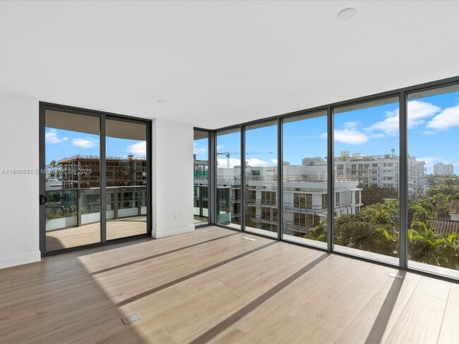 Photo - 9901 W Bay Harbor Dr Unidad 604