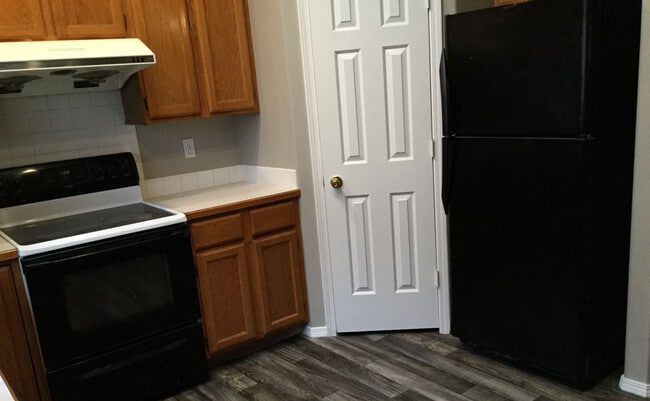 Photo - Welcome to this charming 3 bedroom, 2 bathroom home in Boise, ID.