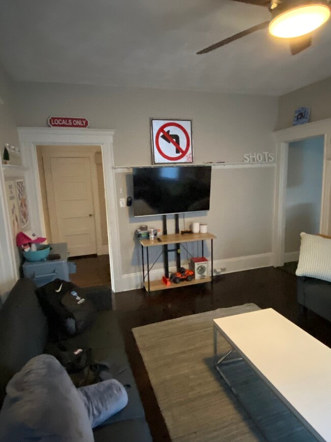 Photo - 69 Bromfield Rd Unit 1