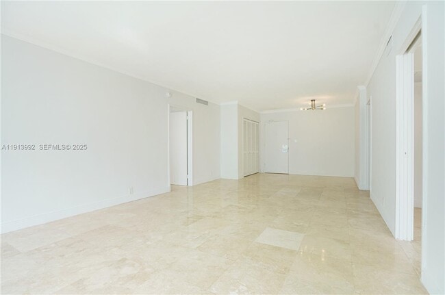 Photo - 5101 Collins Ave Unit 14R