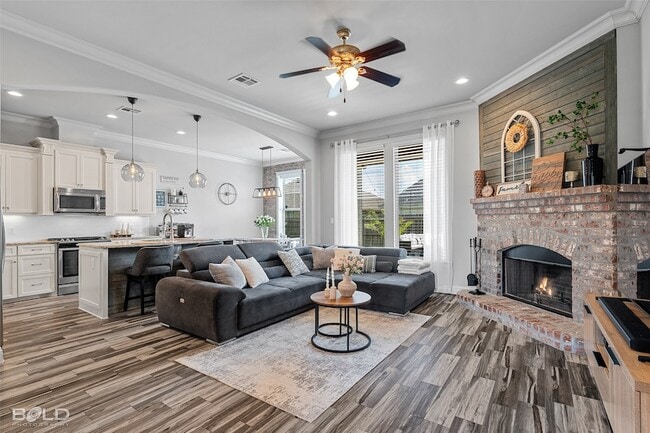 Photo - 502 Hempstead Cir