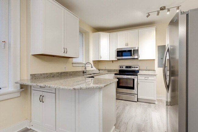 Photo - 2602-2606 Monument Ave