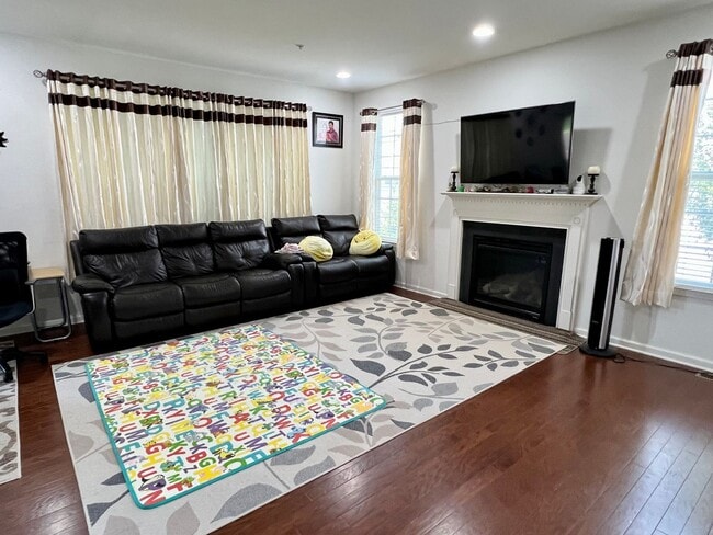 Photo - Beautiful 3-Bedroom End Townhouse in Royersford! Available mid-June!