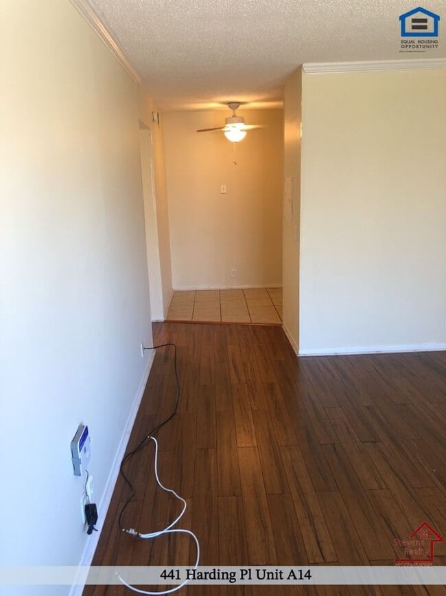 Photo - 441 Harding Pl